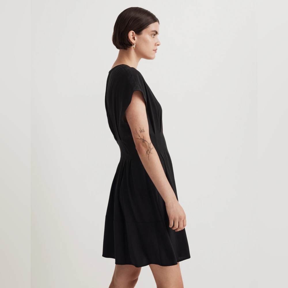 NEW Madewell Women’s The Lucie Pleated Mini Dress True Black Size 6 Smocked